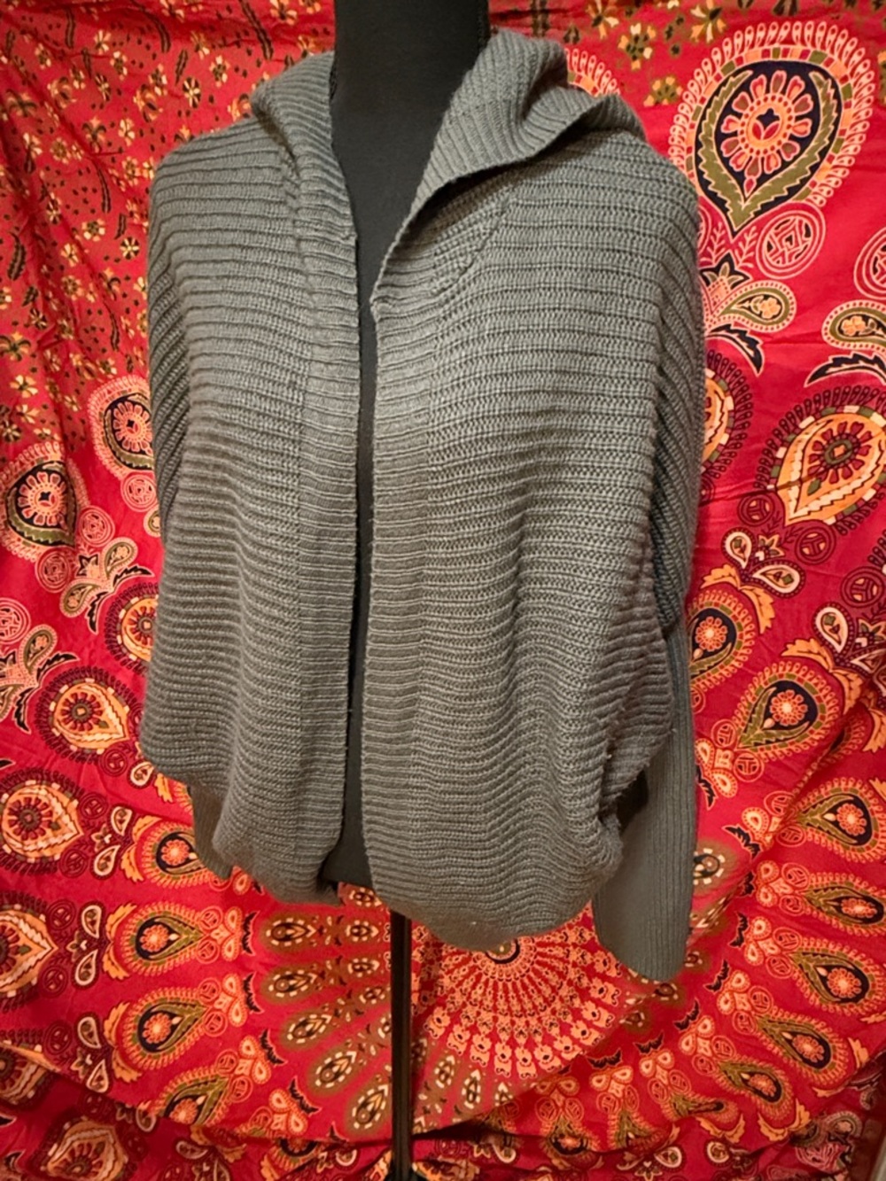 CHARLOTTE RUSSE GRAY HOODED CARDIGAN CACOON SWEATER🌸